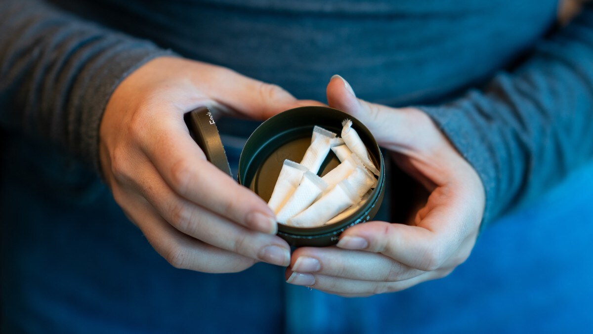 Regjeringen vil stramme inn – halvparten av snussortene på det norske markedet kan bli ulovlige