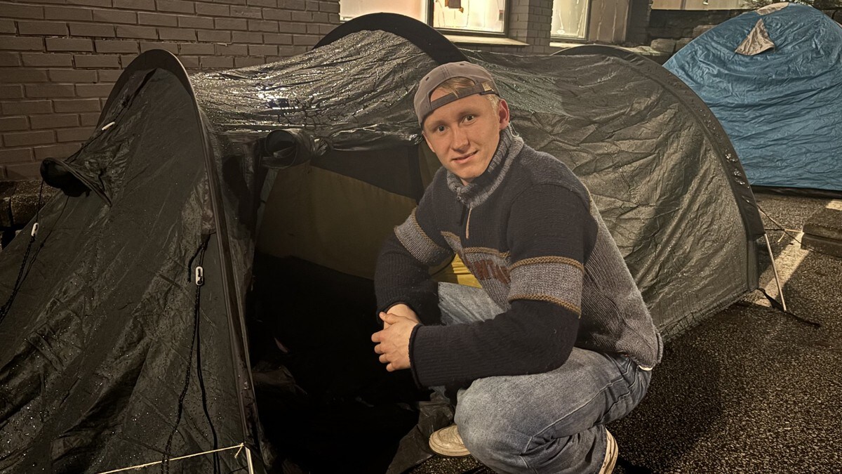 Matias har henta ut pengar frå BSU for å kjøpe vin