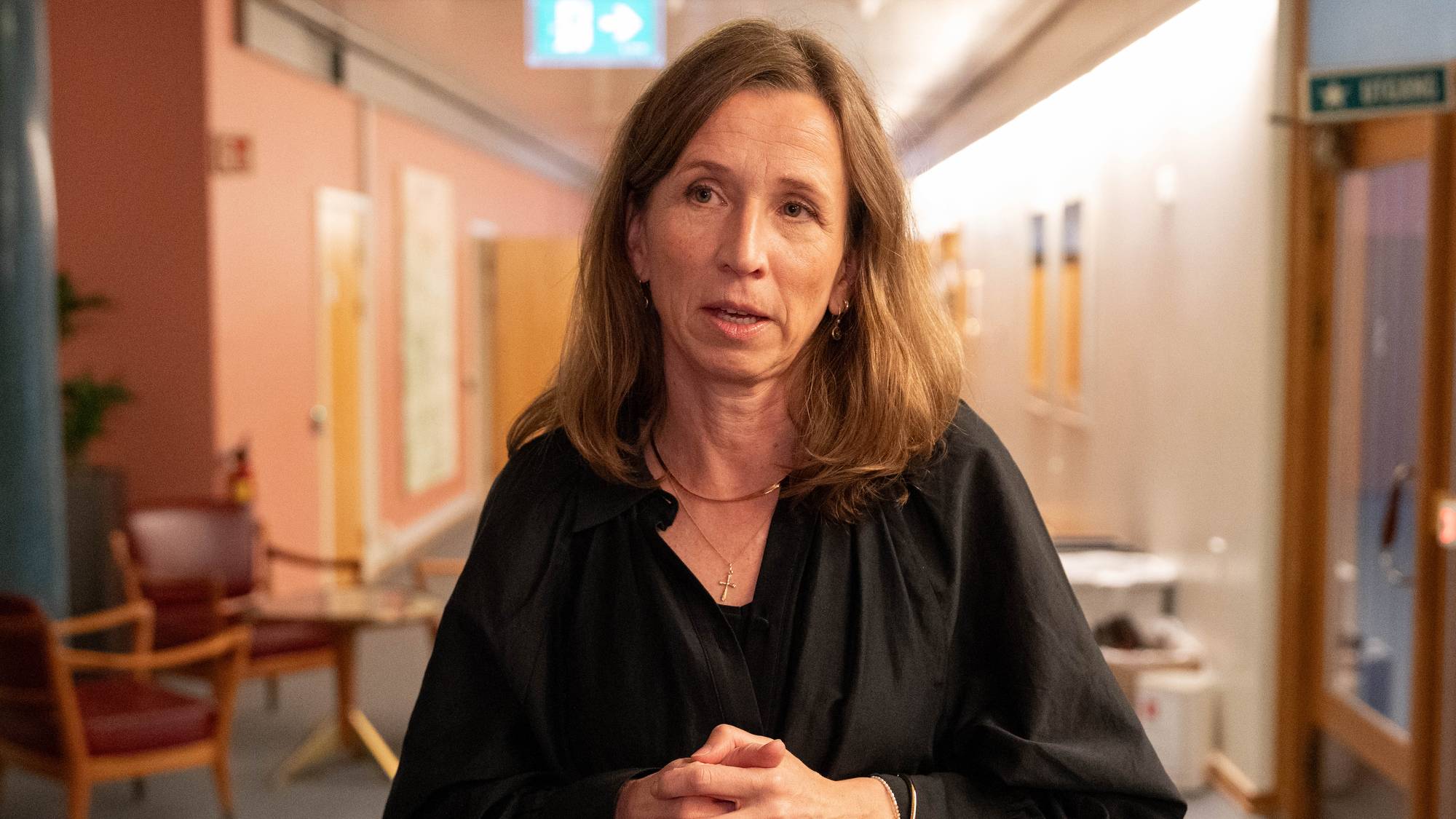Justisminister Astri Aas-Hansen med et alvorlig uttrykk i fjeset