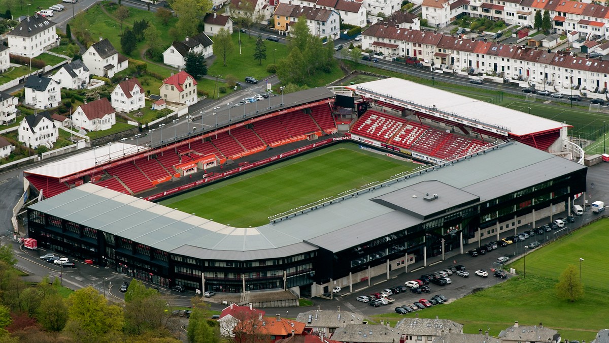 Historisk dobbel Brann-triumf i gjev kåring – KFUM Oslo i bunnen av banetoppen