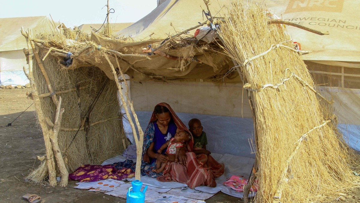 Hærane i Sudan lovar å sleppe naudhjelp inn i landet