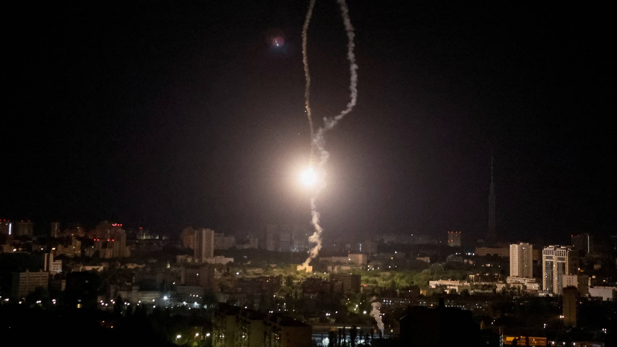 Удары по киеву. Ракеты киев видео. Ракеты киев видео. Ракеты киев видео. Ракеты киев видео.