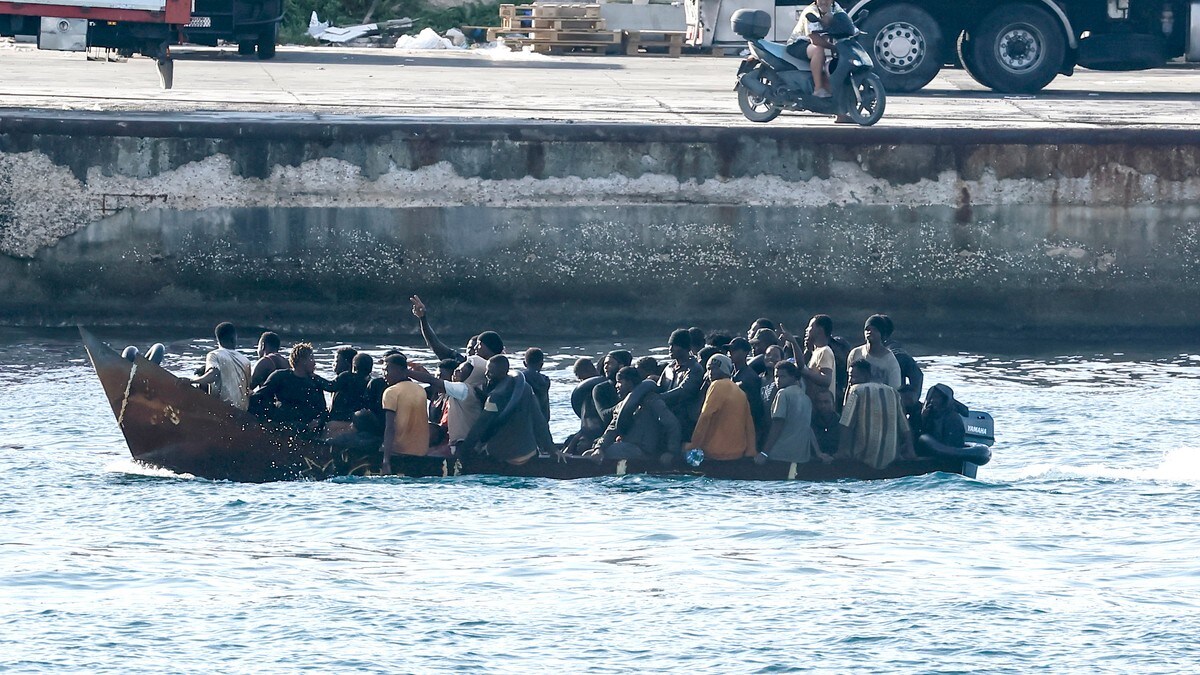 Ber EU om hjelp til å ta imot tusenvis av båtflyktninger