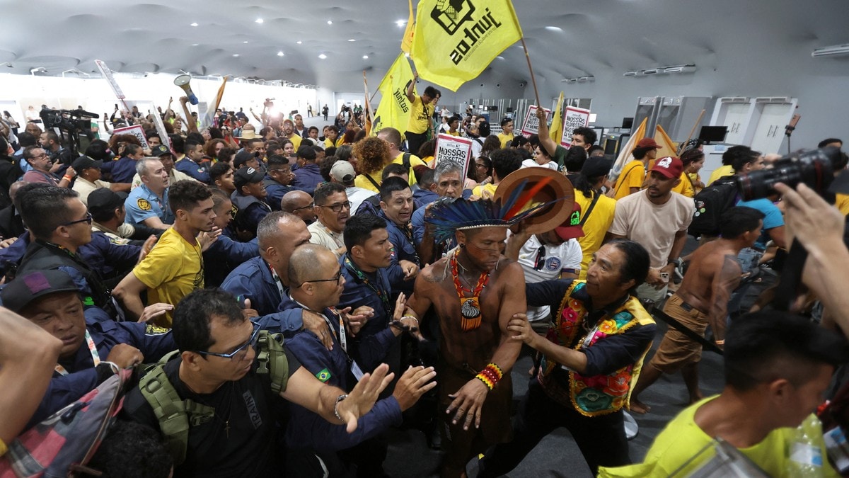 Sammenstøt mellom demonstranter og sikkerhetsvakter på klimatoppmøte