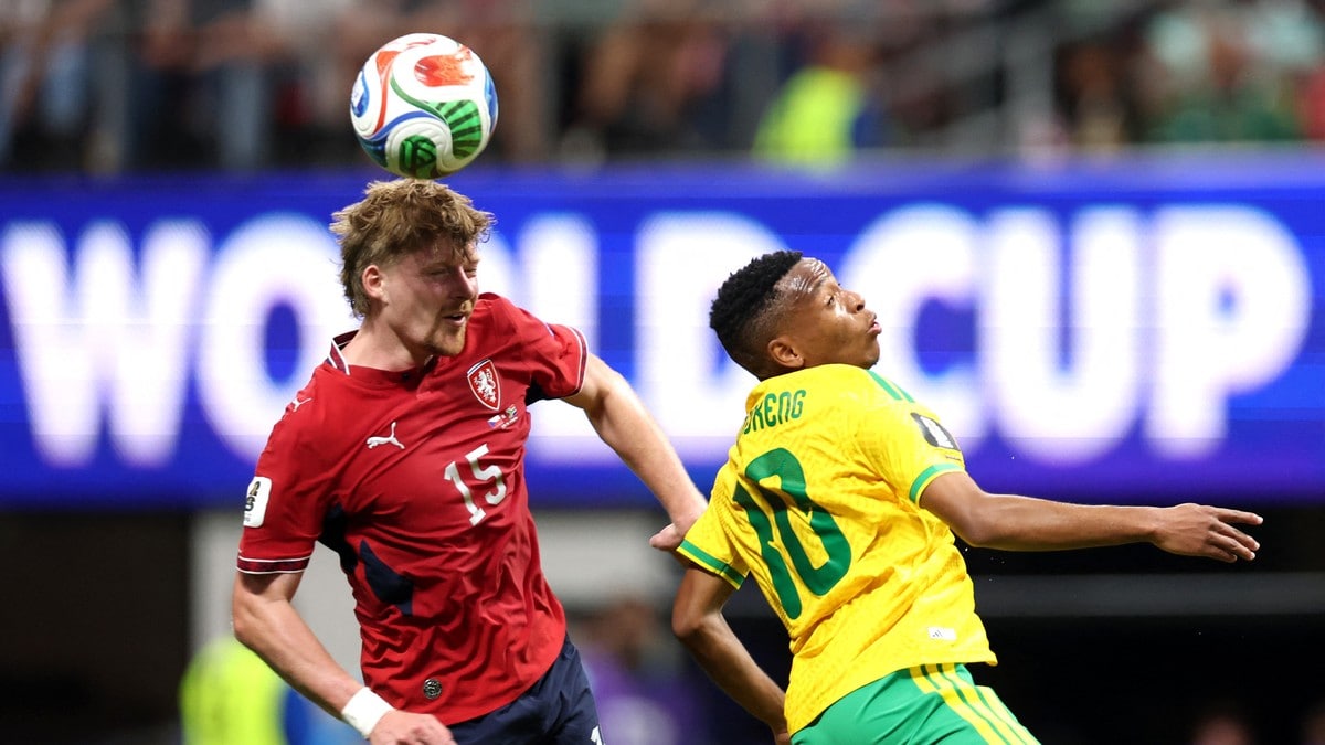 Sen straffe reddet Sør-Afrika: – Ikke VM-nivå