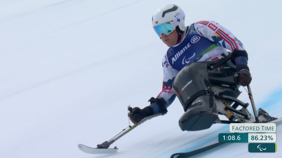 Magisk gullrekke broten for Noreg – svenske frakta bort etter stygt fall