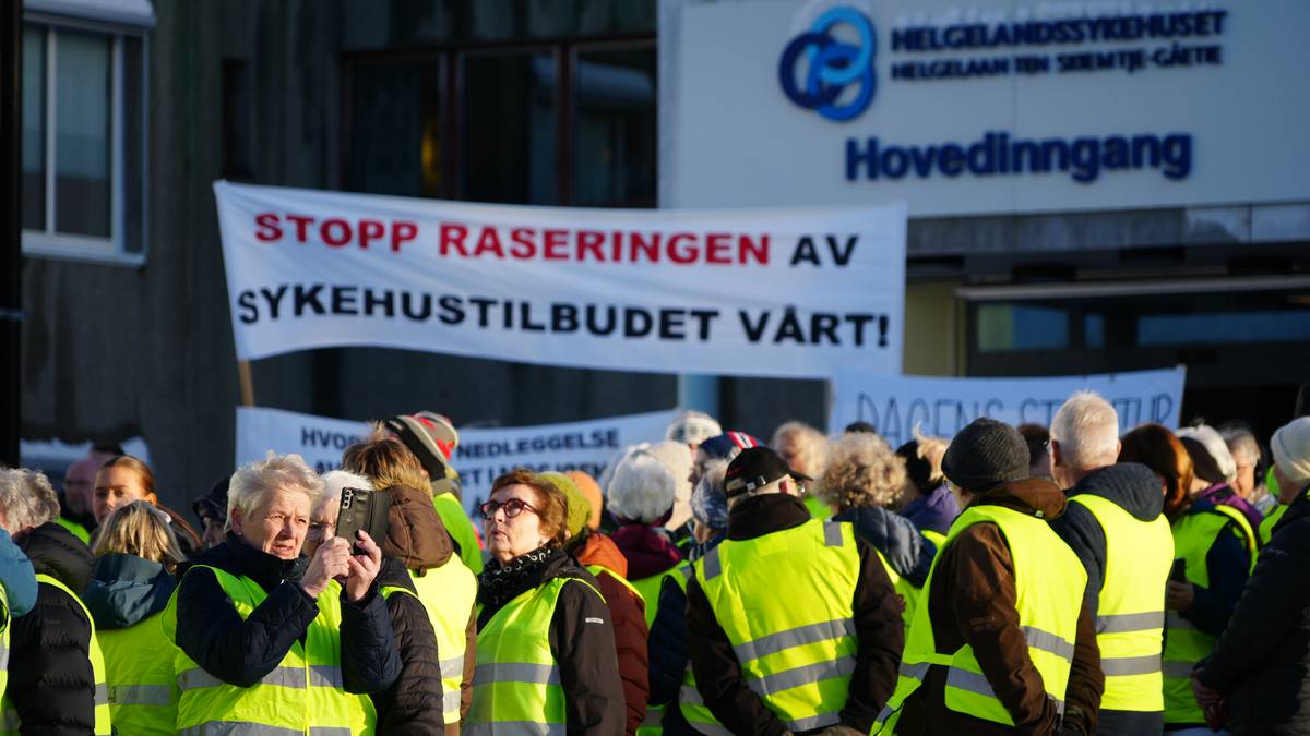 Flere hundre kledde seg i gule vester for sykehuset i Mosjøen