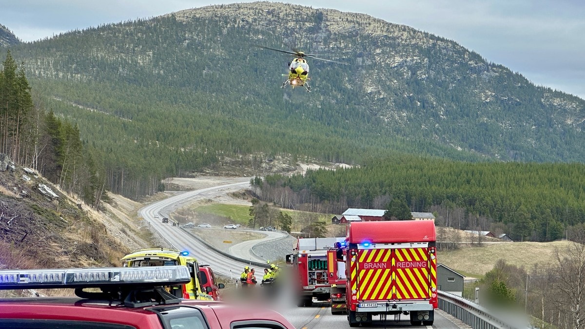Trafikkulykke på Riksveg 3 i Alvdal: Flere alvorlig skadet