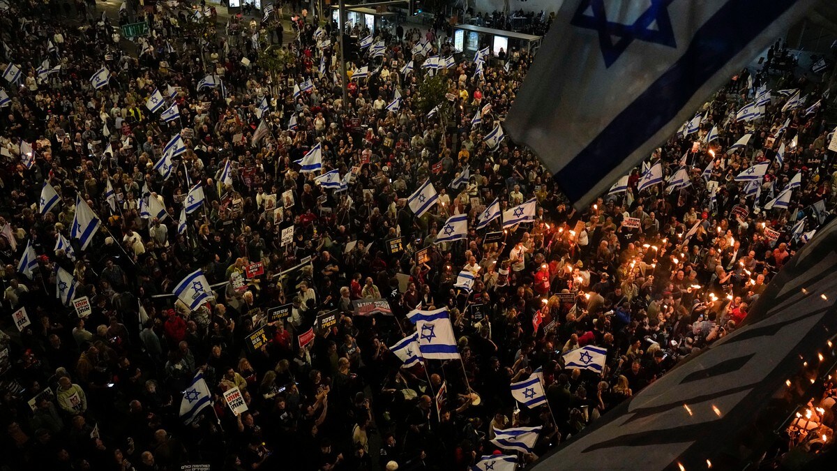 Store demonstrasjoner i Israel – krever Netanyahus avgang