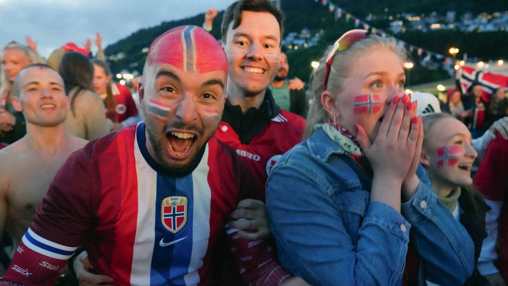 Jubel i Bergen etter Noreg slo Brasil 