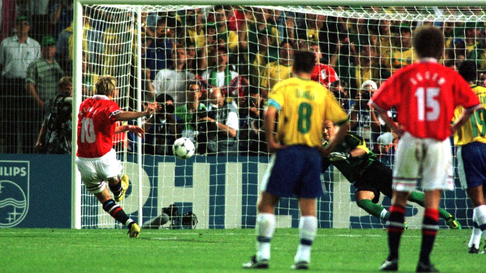 ronaldo-kommer-til-ullevaal-norge-og-brasil-m-tes-til-omkamp-nrk