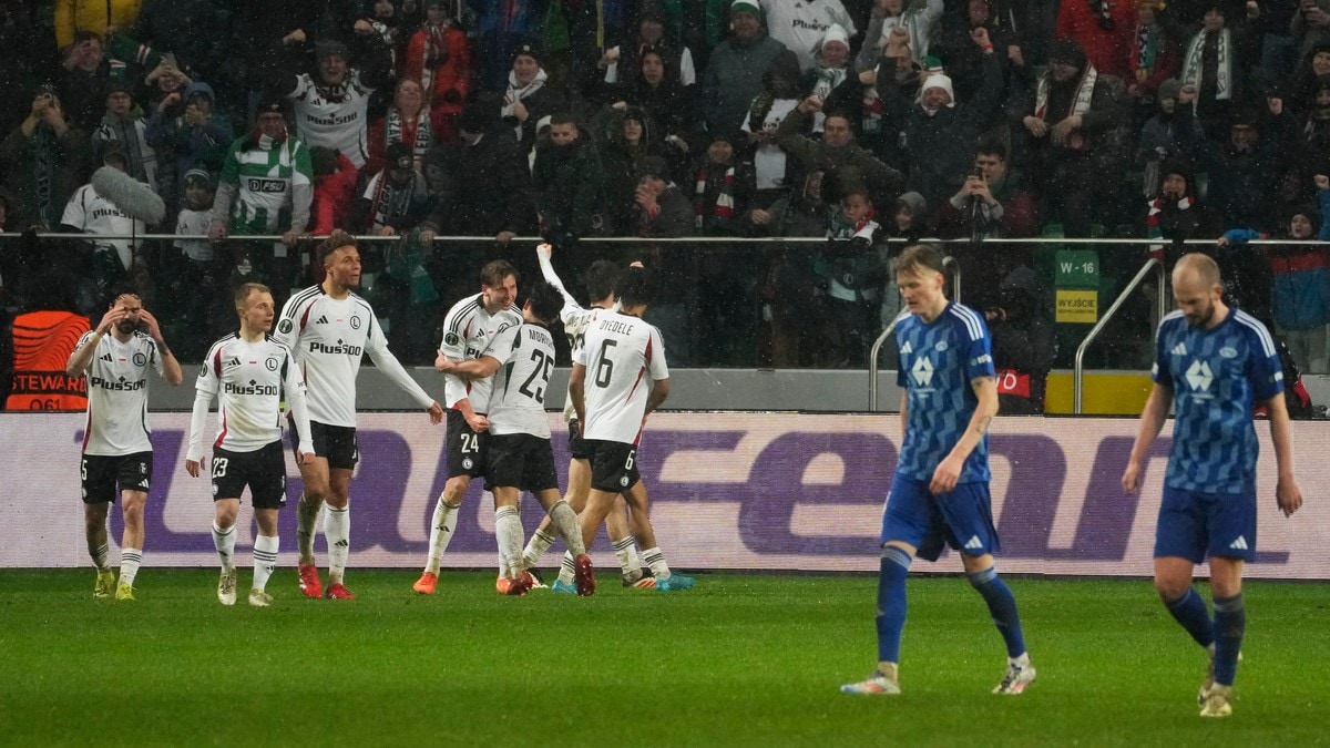 Molde ute av conferenceligaen – keeperbrøler avgjorde da Legia vant 2-0 etter ekstraomganger