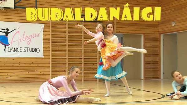 Dokumentarserie om barn og deres fritidsaktiviteter.