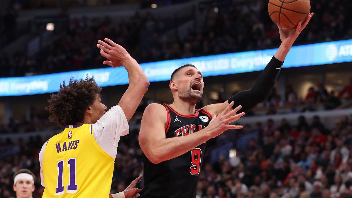 Bulls slo Lakers etter mirakuløst comeback – avgjorde fra egen halvdel
