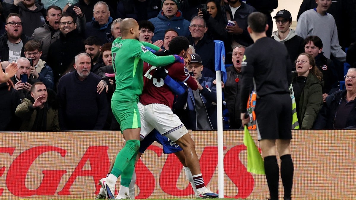 Full håndgemeng i dramatisk Chelsea-seier