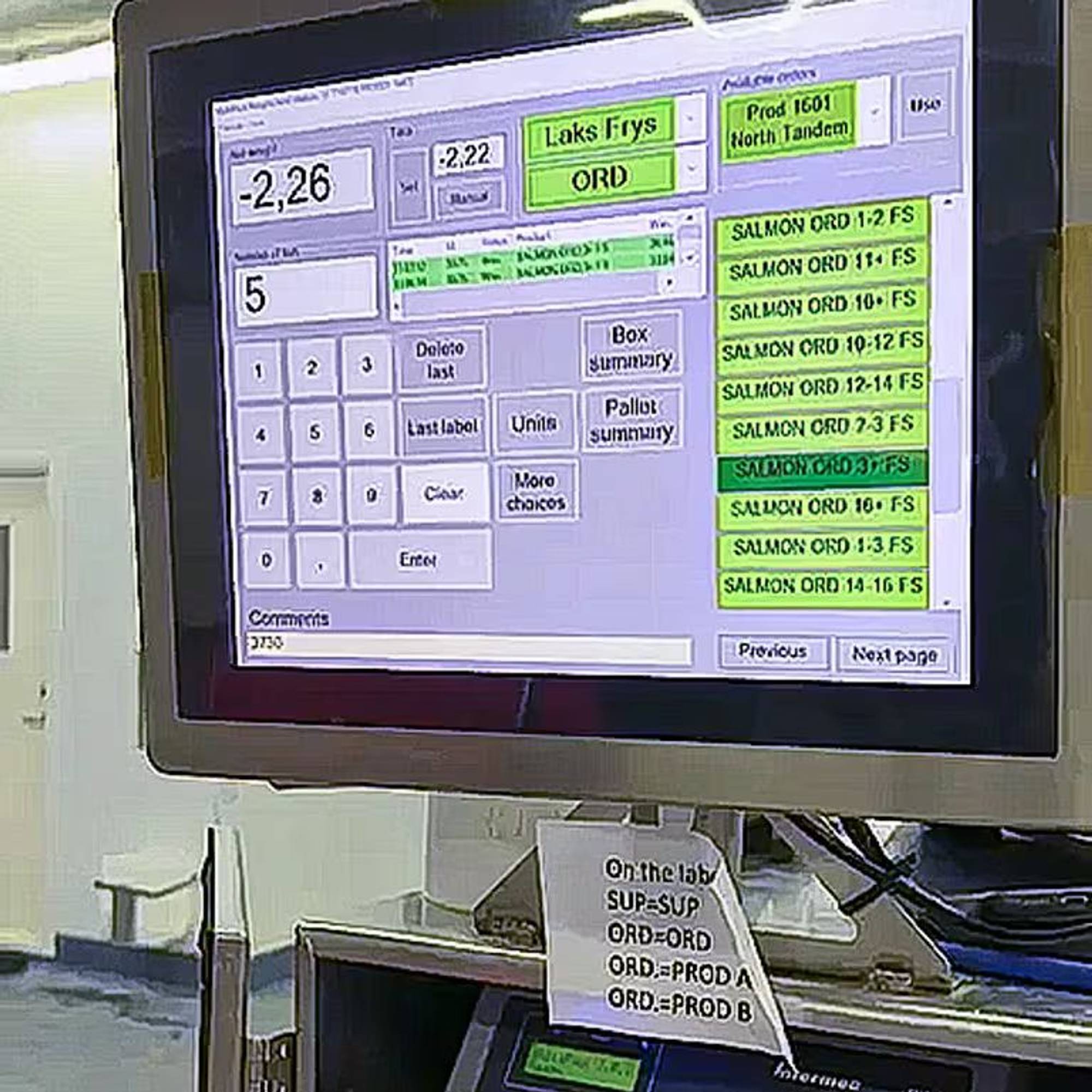 I dokumentaren Lakselandet, viste NRK Brennpunkt hvordan fabrikken til North Tandem tilsynelatende systematisk feilmerket norsk laks. 
