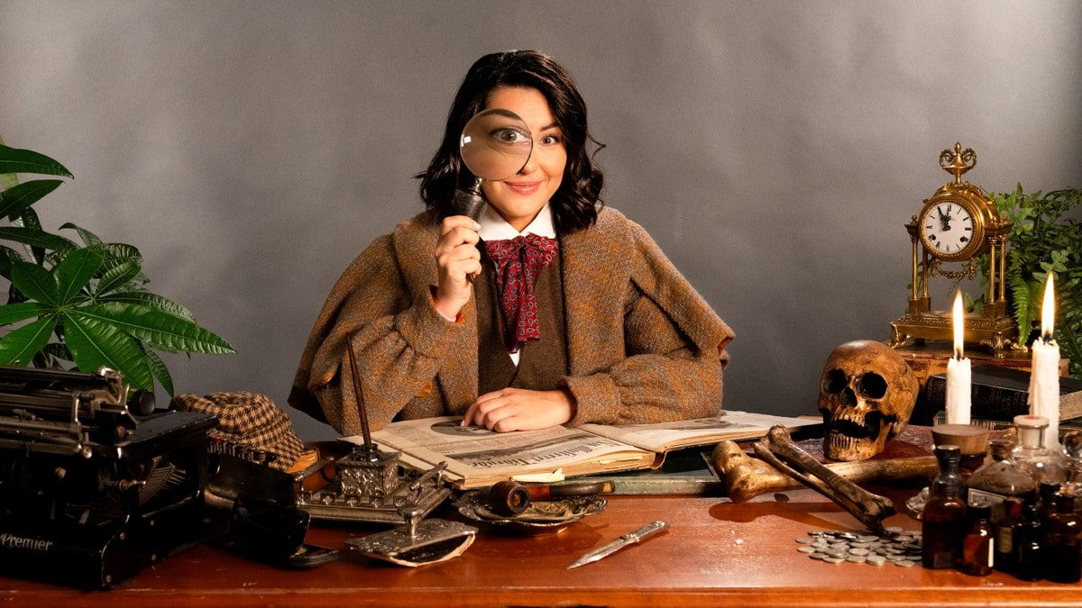 Er Sophie Elise inni orkekostymet?