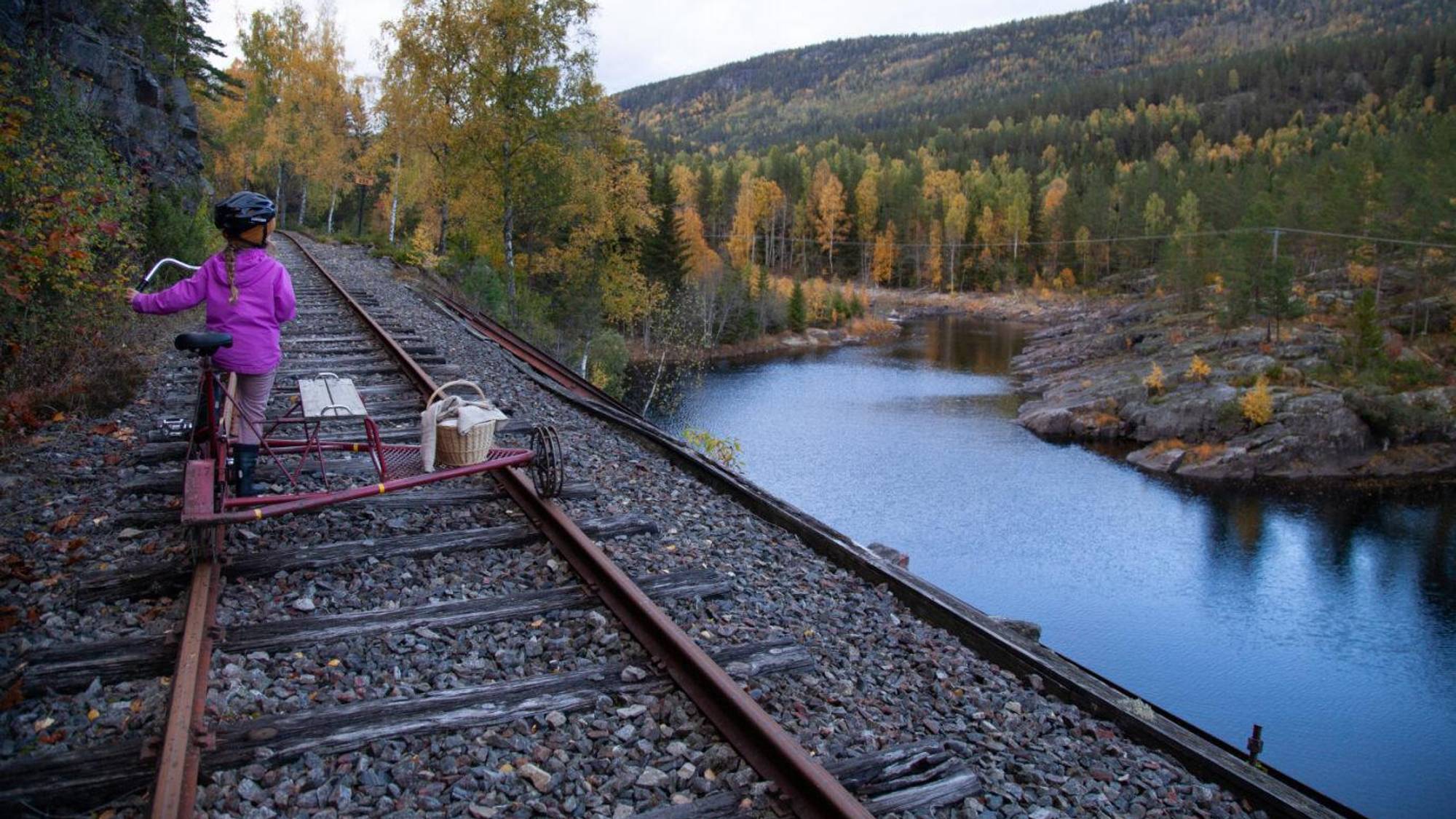 Dresin langs Numedalsbanen