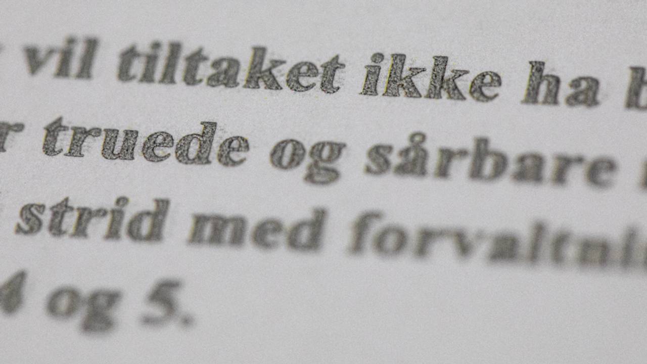 Et nærbilde som viser et utdrag av en setning fra et NVE-dokument. Det står "vil tiltaket ikke ha betydning for truede og sårbare naturtyper (...)".