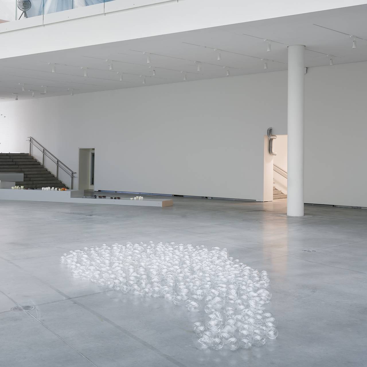 Fra utstillingen «RE_____» av Sissel Tolaas på Astrup Fearnley Museet