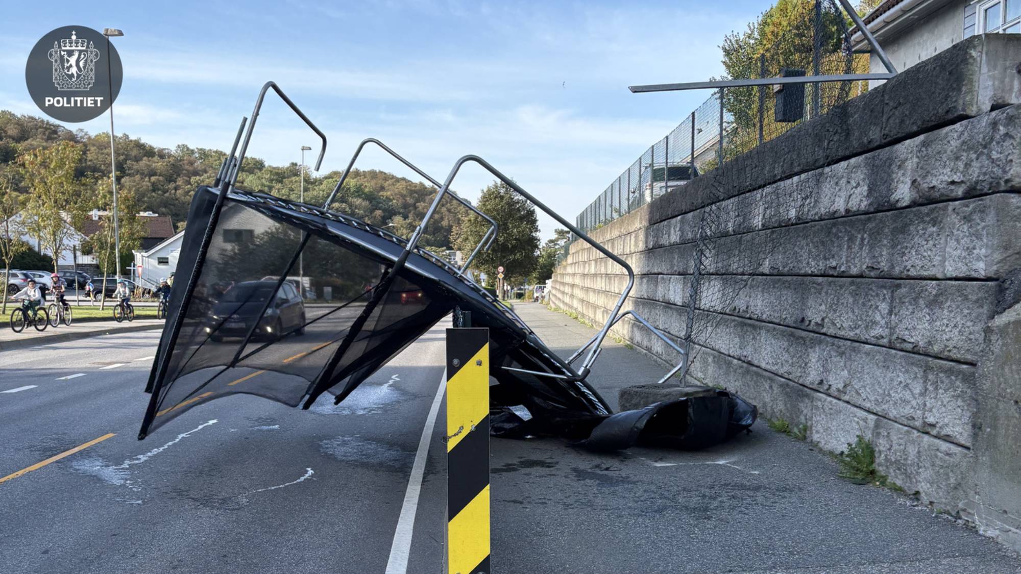Trampoline på gata i Sandnes