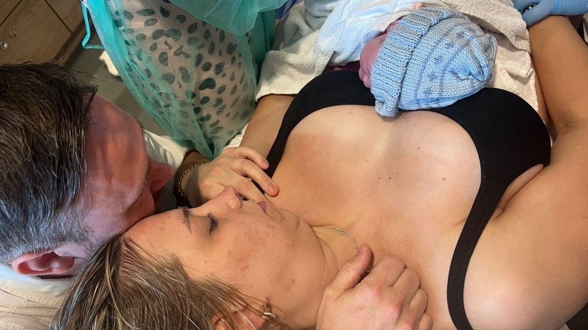Fødsel på Color Line: Rebecca Grading (29) fødte på Sandefjord-Strømstad-fergen Fergeturen fra Strømstad til Sandefjord tar vanligvis to og en halv time. Da vannet gikk på åpent hav, startet et intenst kappløp mot tiden.