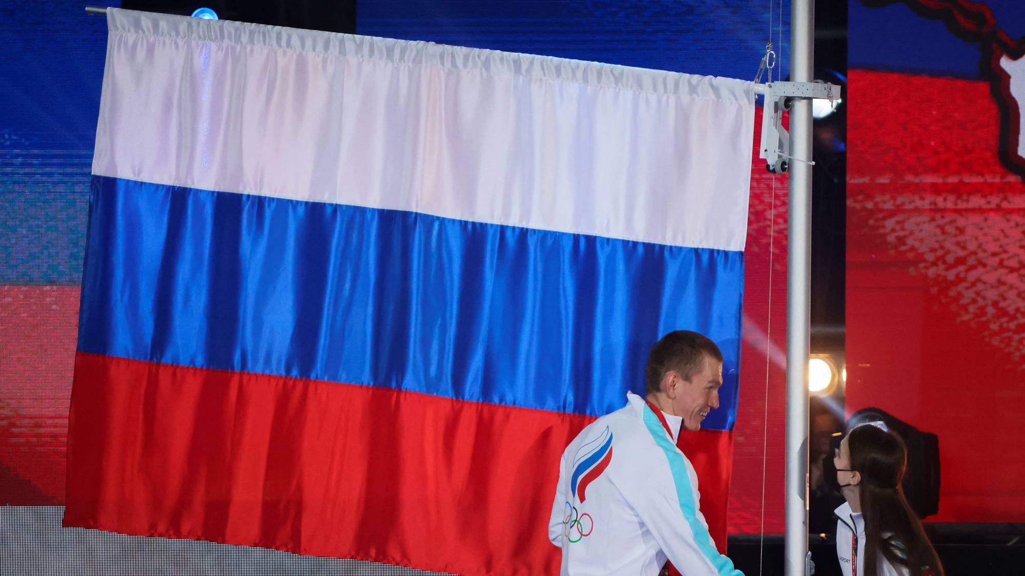 Russia welcomes 2022 Olympic athletes home