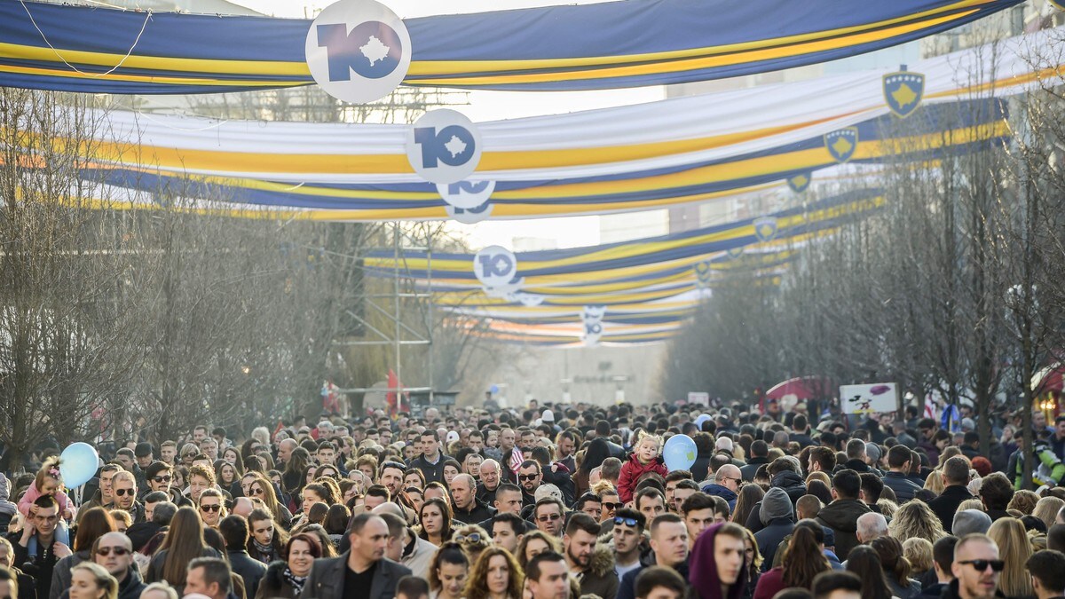 Kosovo feiret 10 års uavhengighet