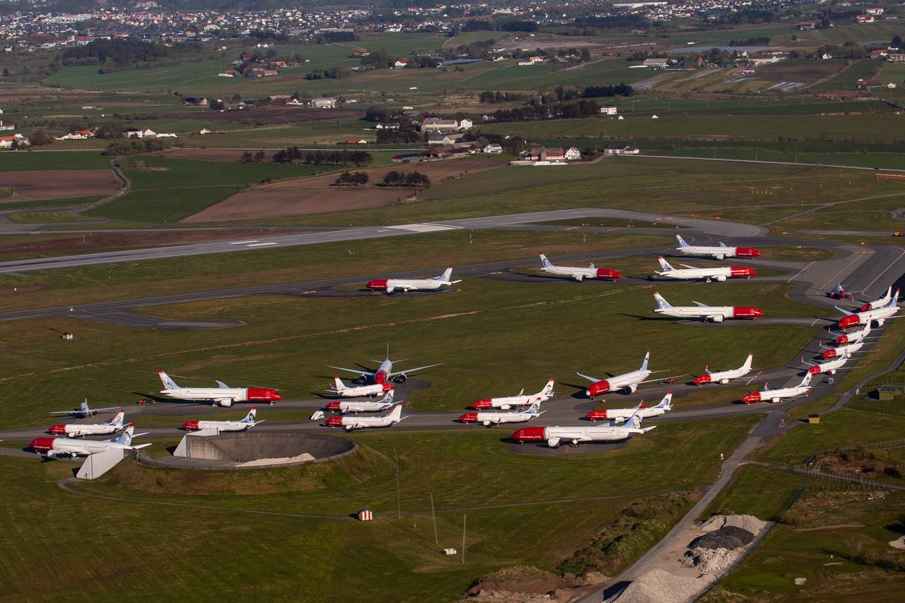 Parkerte Norwegian-fly på Stavanger lufthamn Sola