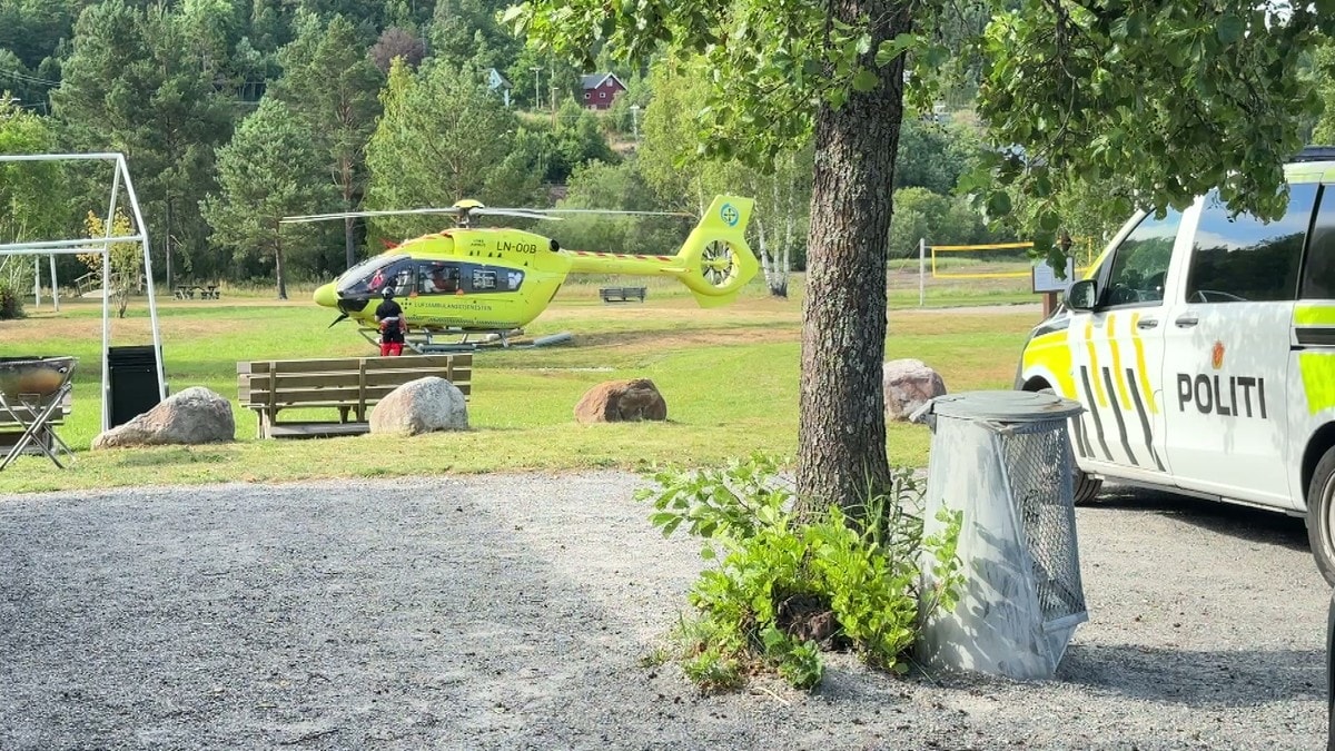 Mann i 70-årene omkom etter bading En mann i 70-årene er død etter bading i Gjerstadvatnet i Gjerstad kommune.