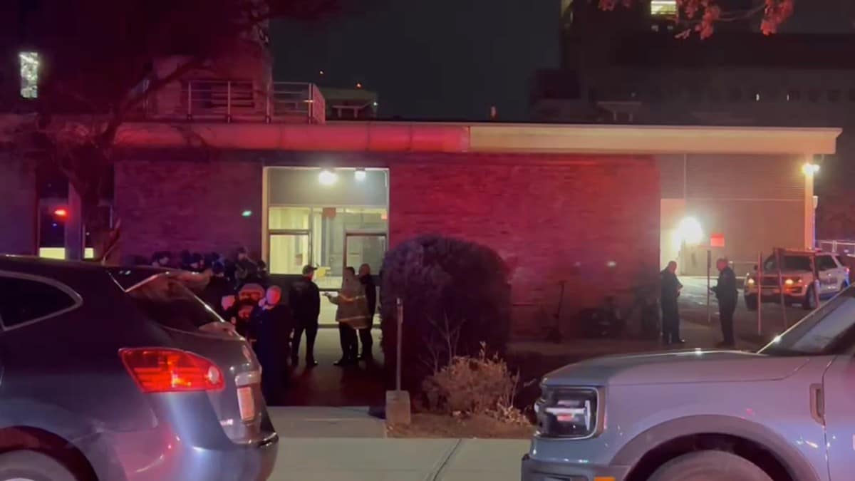 Skyteepisode ved universitet i Rhode Island i USA - en pågrepet