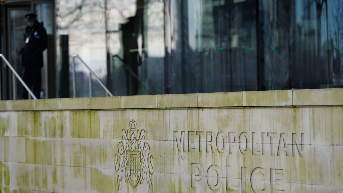 Londons politisjef varsler flere hundre oppsigelser etter overgrepssak