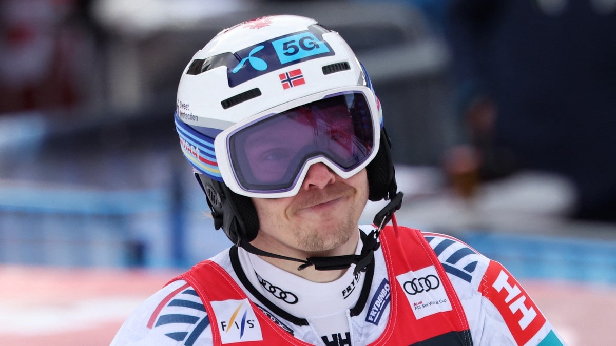 Kristoffersen-smell – kjørte ut i Kitzbühel