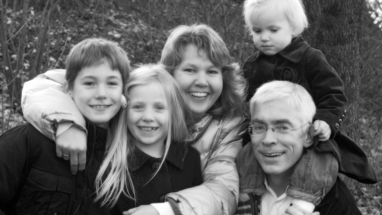 Astrid Lyngstad med familien.