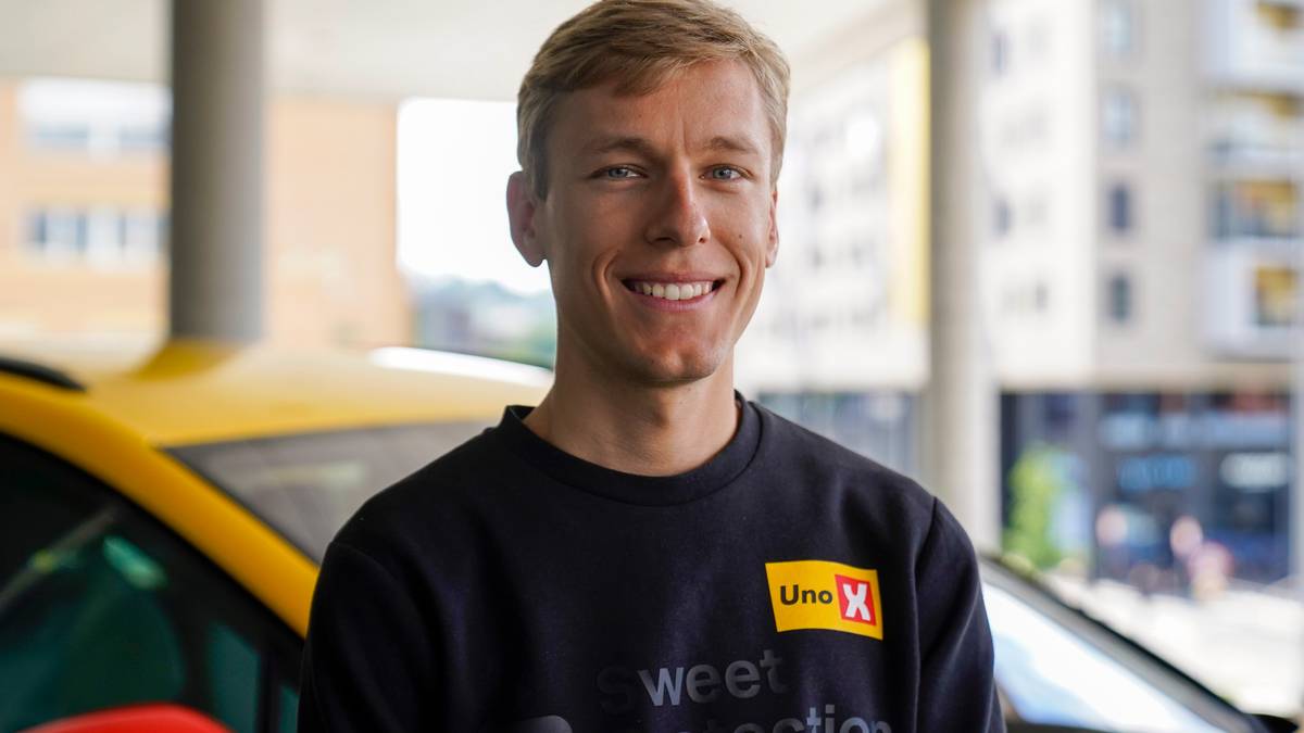 Tobias Halland Johannessen på pallen i Italia