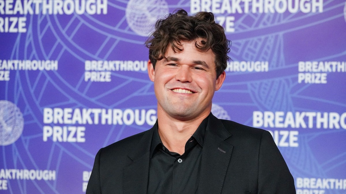 Carlsen til finale i Champions Chess-turnering