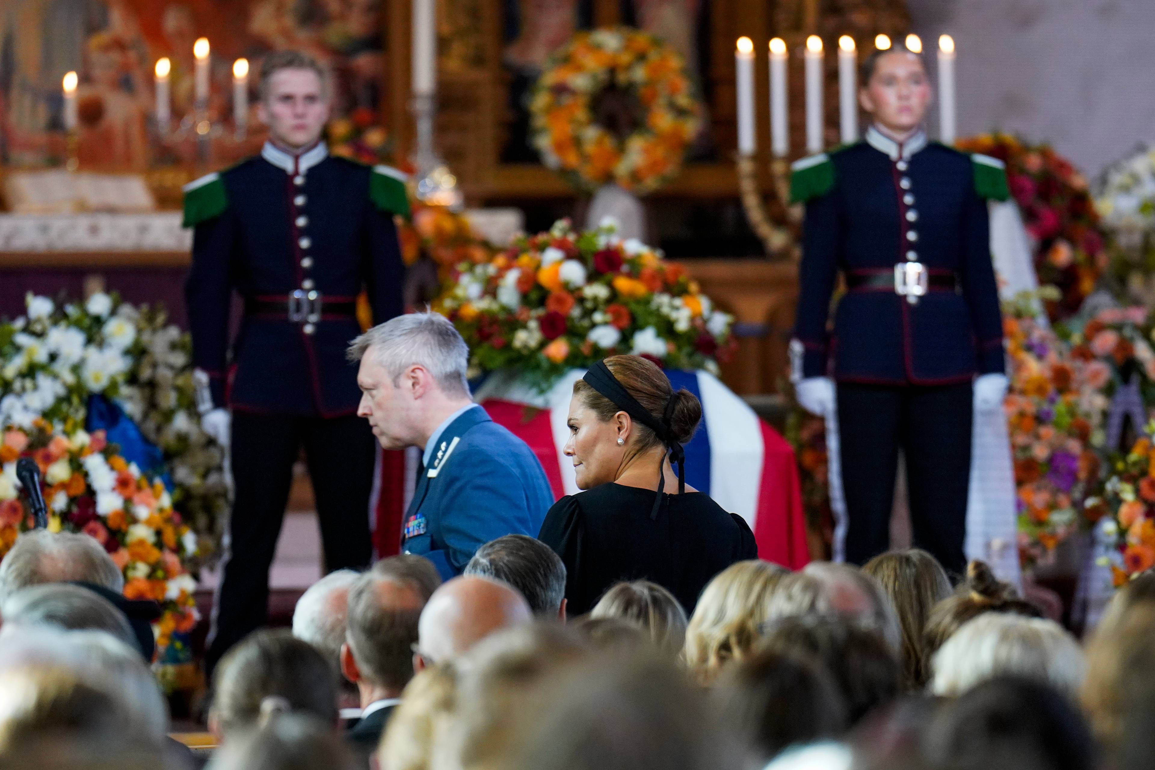 svensk kongefamilie inne i kirken