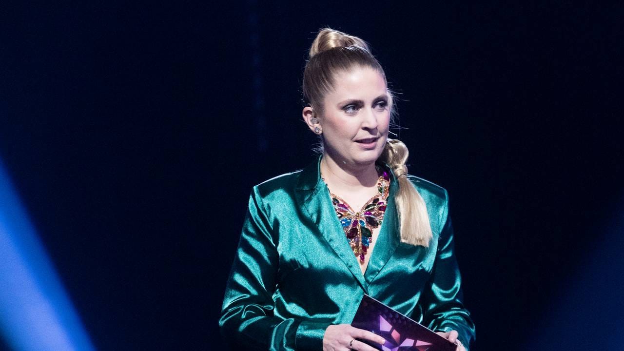 Silje Nordnes på scenen i Maskorama.