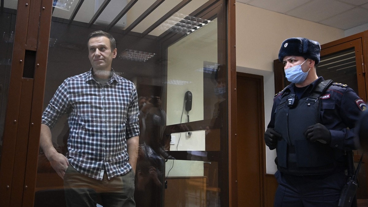 Navalnyj sultestreiker i fengsel: – Krever bedre medisinsk behandling