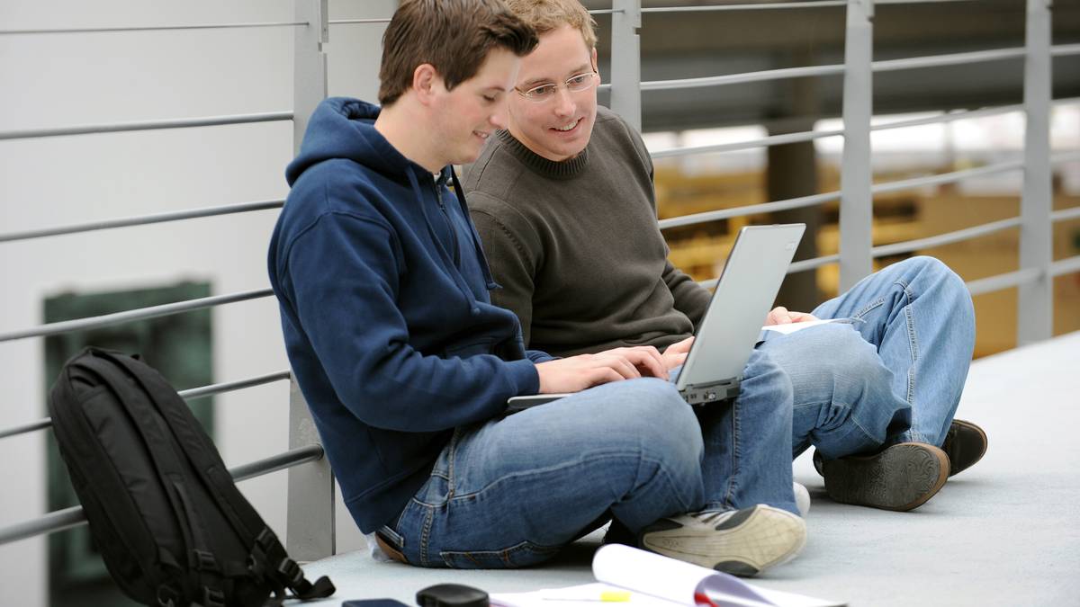 Mens vi leter etter en angreknapp, er vi i ferd med å gjenta tabben