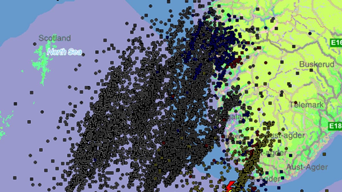 Over 15.000 lynnedslag siste døgn - NRK Hordaland - Lokale ...