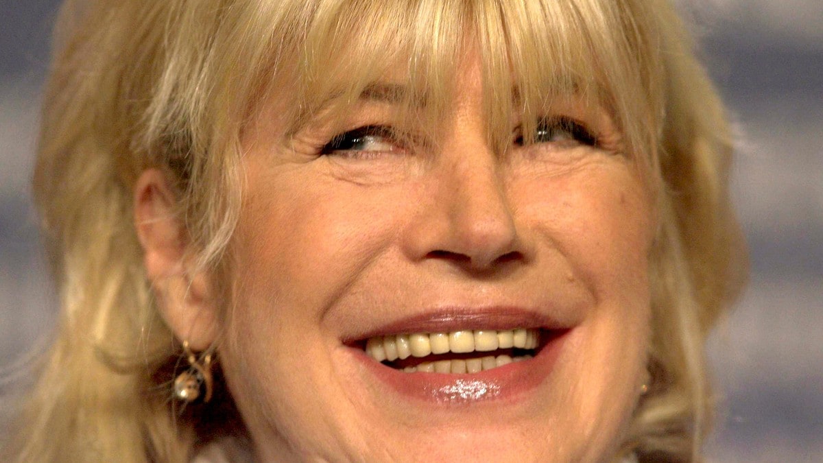 Den britiske sangeren og skuespilleren Marianne Faithfull er død