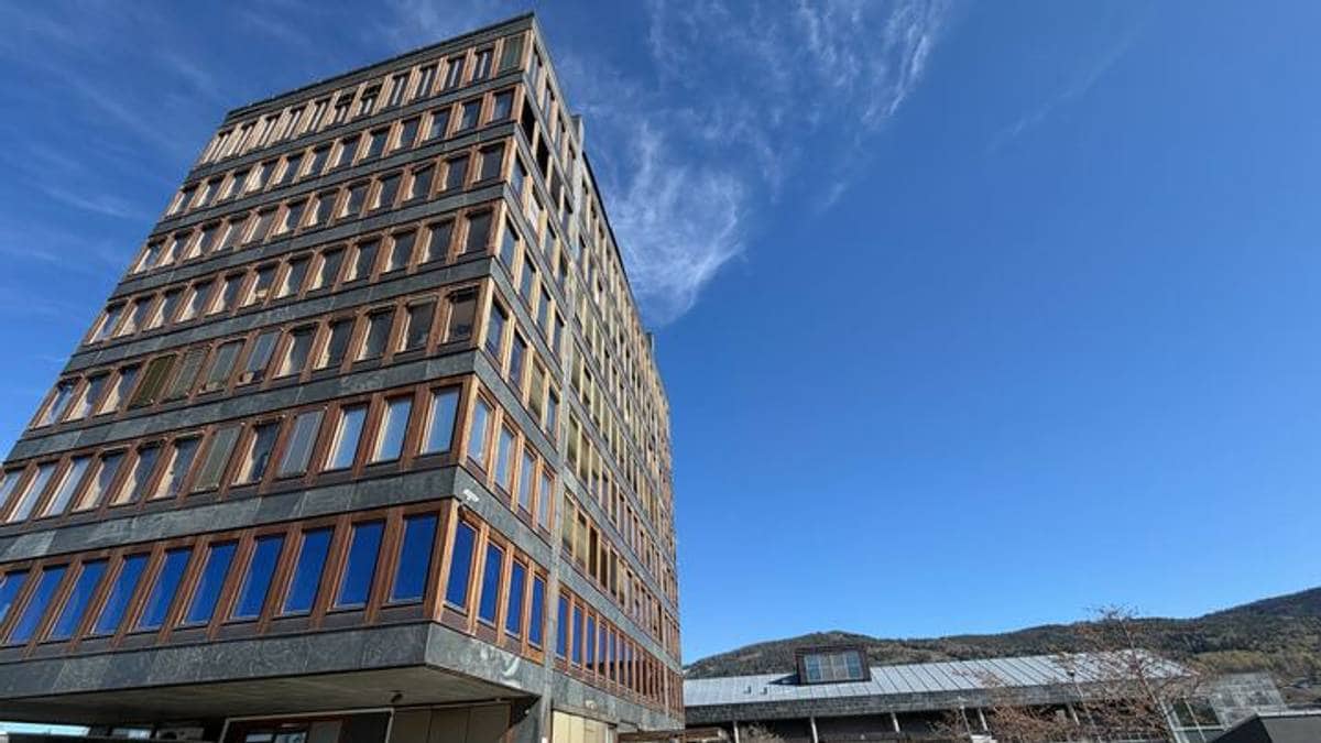 Fant asbest i rådhus: Ansatte bedt om å forlate bygget