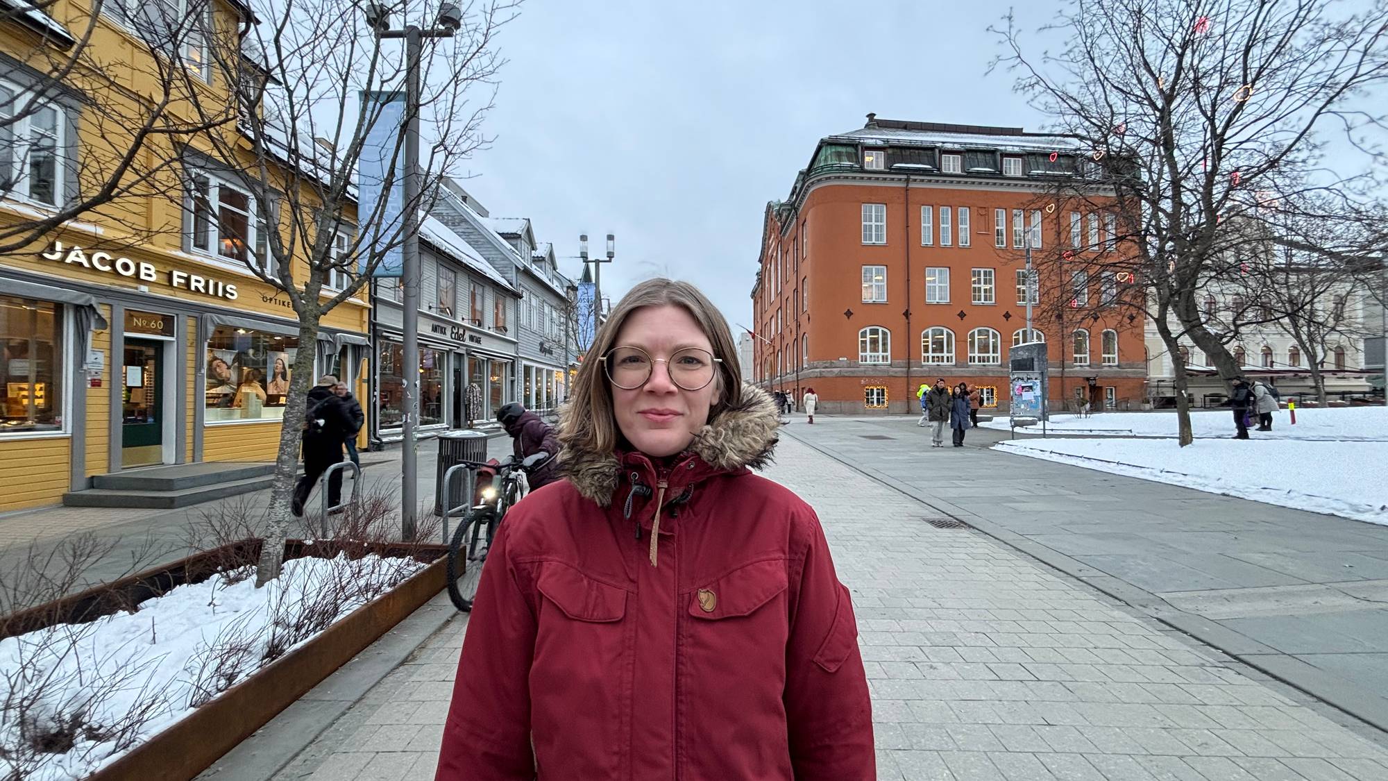 Rødt-leder Marie Sneve Martinussen mener regjeringen jobber for sakte ...