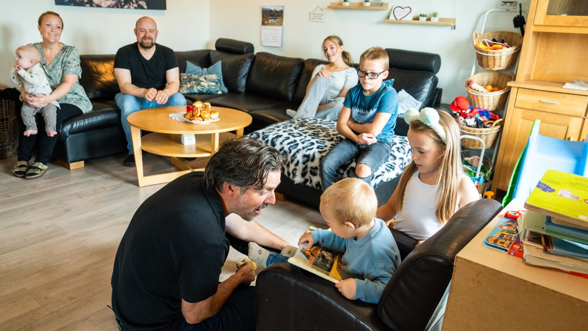 KrF vil ha babyboom: Syvbarnsfamilie kan få 500.000 kr i skattefradrag