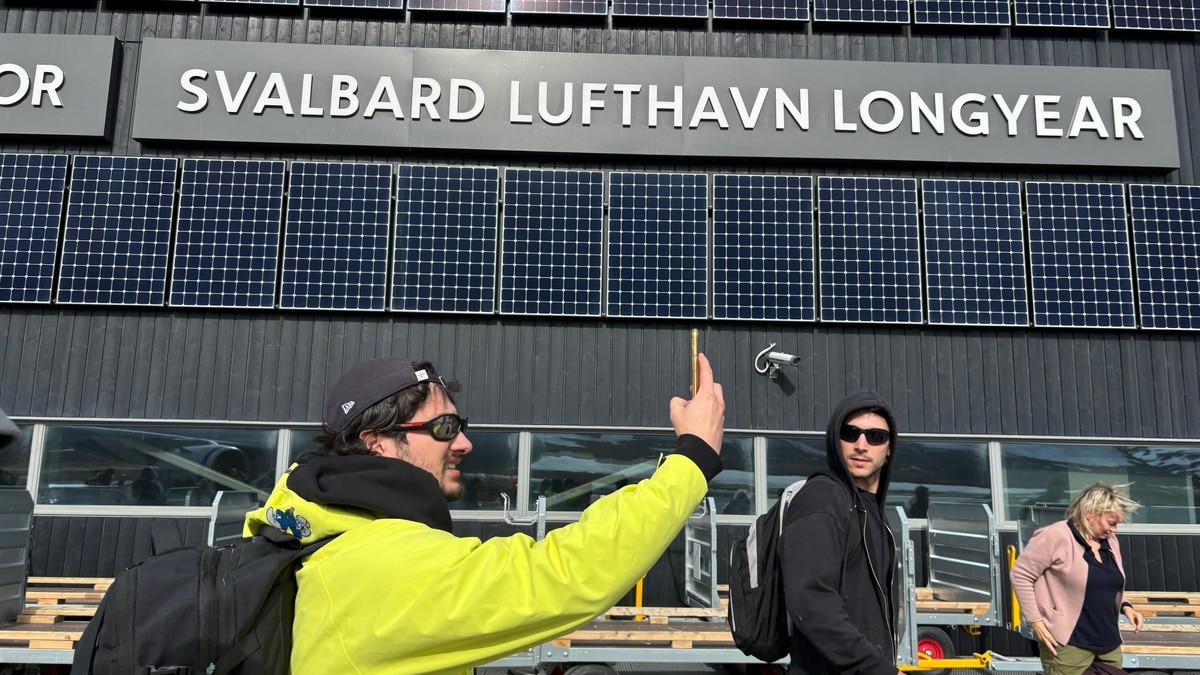 Vil ha halv pris på flyreiser: – Har ingen andre reisemoglegheiter