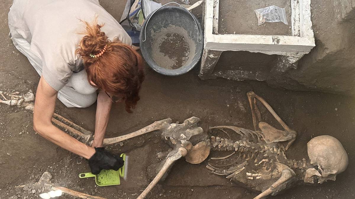 Unikt funn i Pompeii: – Kanskje han var slaven hennar