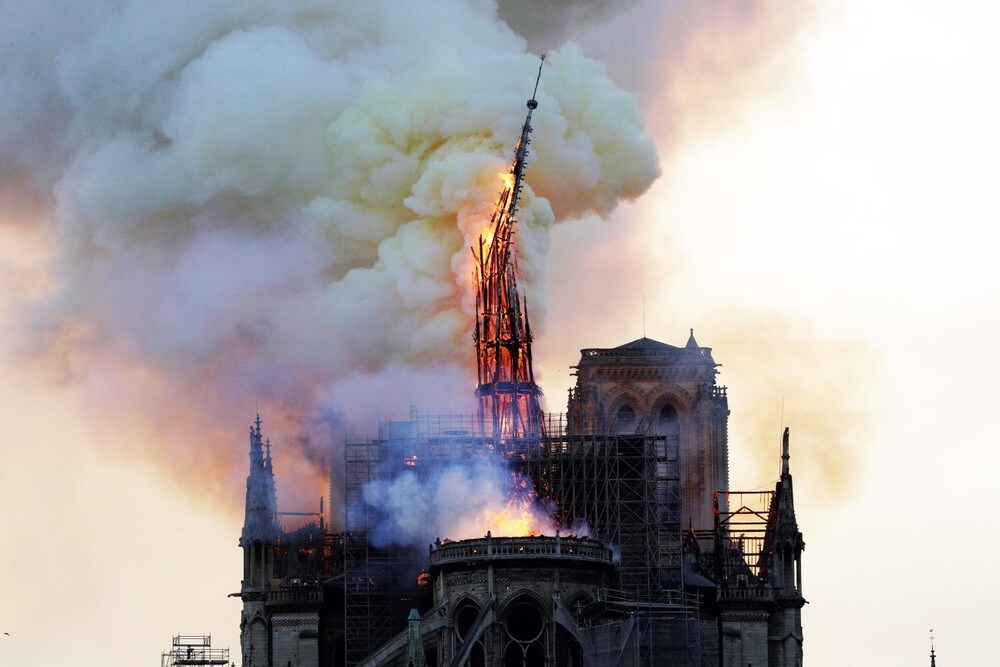 Ba Notre-Dame-arkitekt «holde kjeft»
