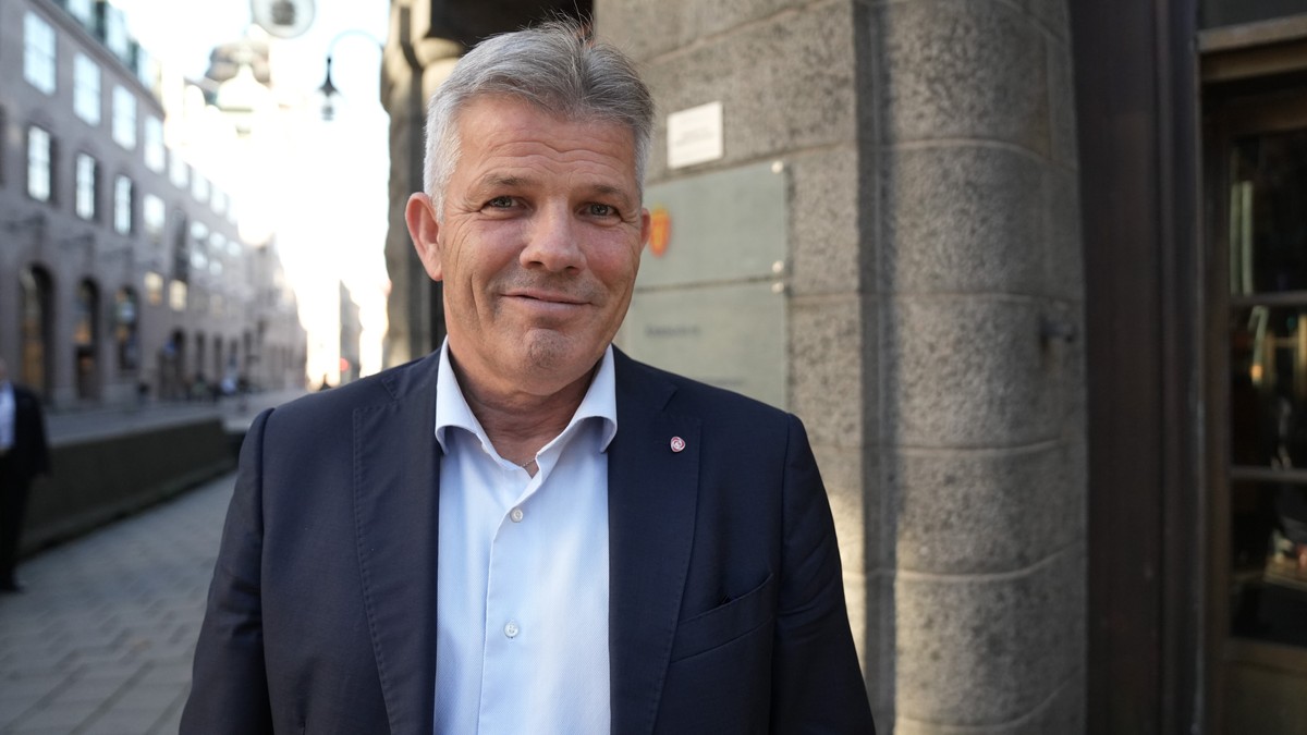 Skjæran forsvarte ordningen – nå kutter han den