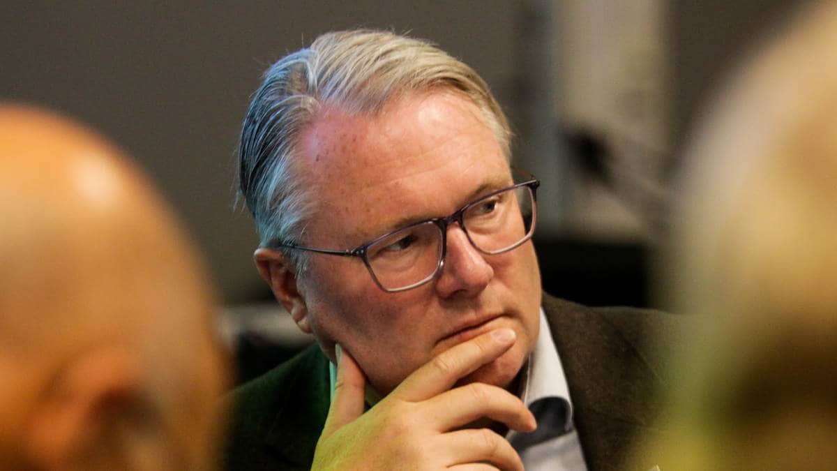 Krever helt ny ledelse